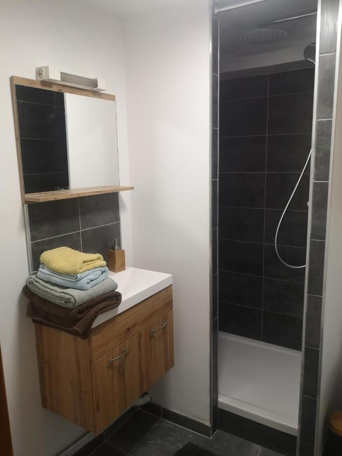 Appartement Sur Jardin Au Calme A Pernes 1 Chambre Eksteriør billede